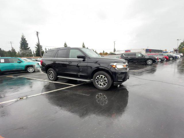 2023 ford expedition xlt