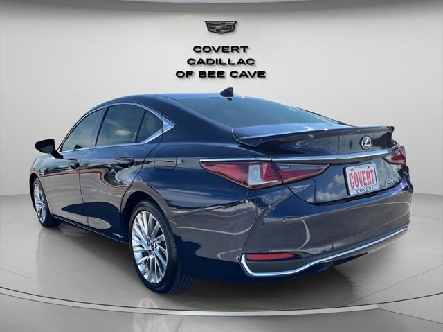 2020 lexus es 300h ultra luxury