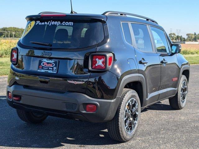 2023 jeep renegade trailhawk