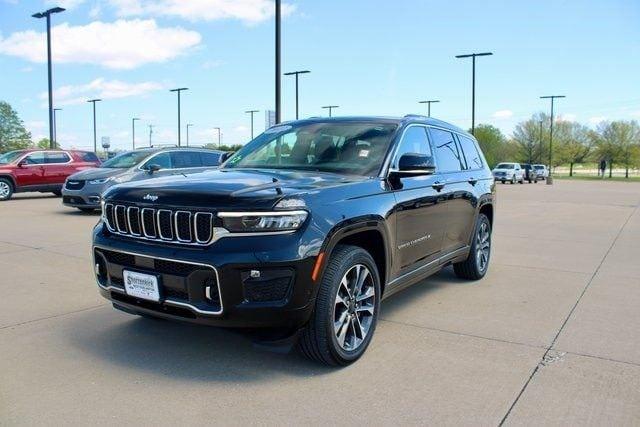 2022 jeep grand cherokee l overland in beaverdale heights, iowa