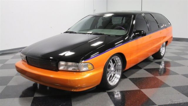modern classic custom dubs impala ss waggy black orange pearl candy show winner