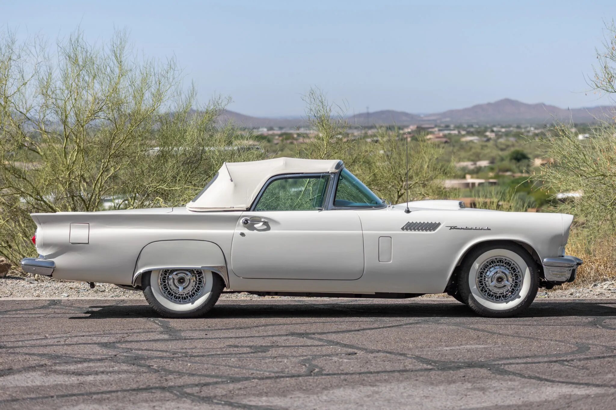 ford thunderbird