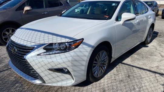 2017 Lexus ES