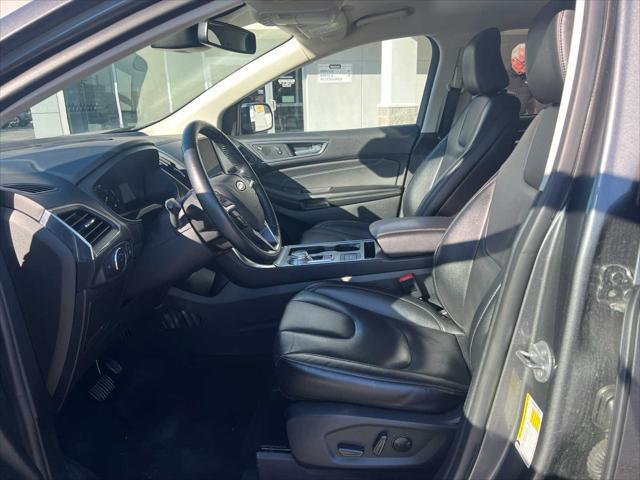 2022 ford edge titanium