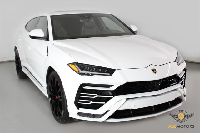 2022 lamborghini urus