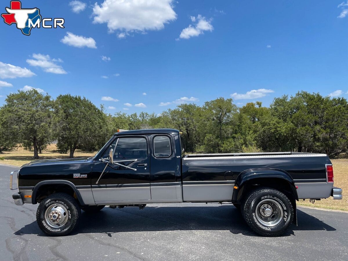 1992 dodge w350 - 4x4 - 5 speed manual - texas truck - 12v cummins - 3500 d350