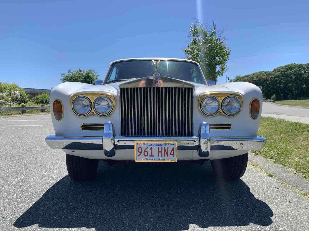 1972 rolls-royce silver shadow limo
