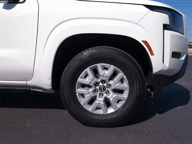 2022 nissan frontier sv