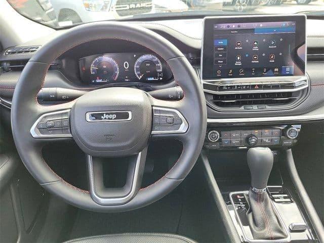 2022 jeep compass trailhawk in van nuys, california