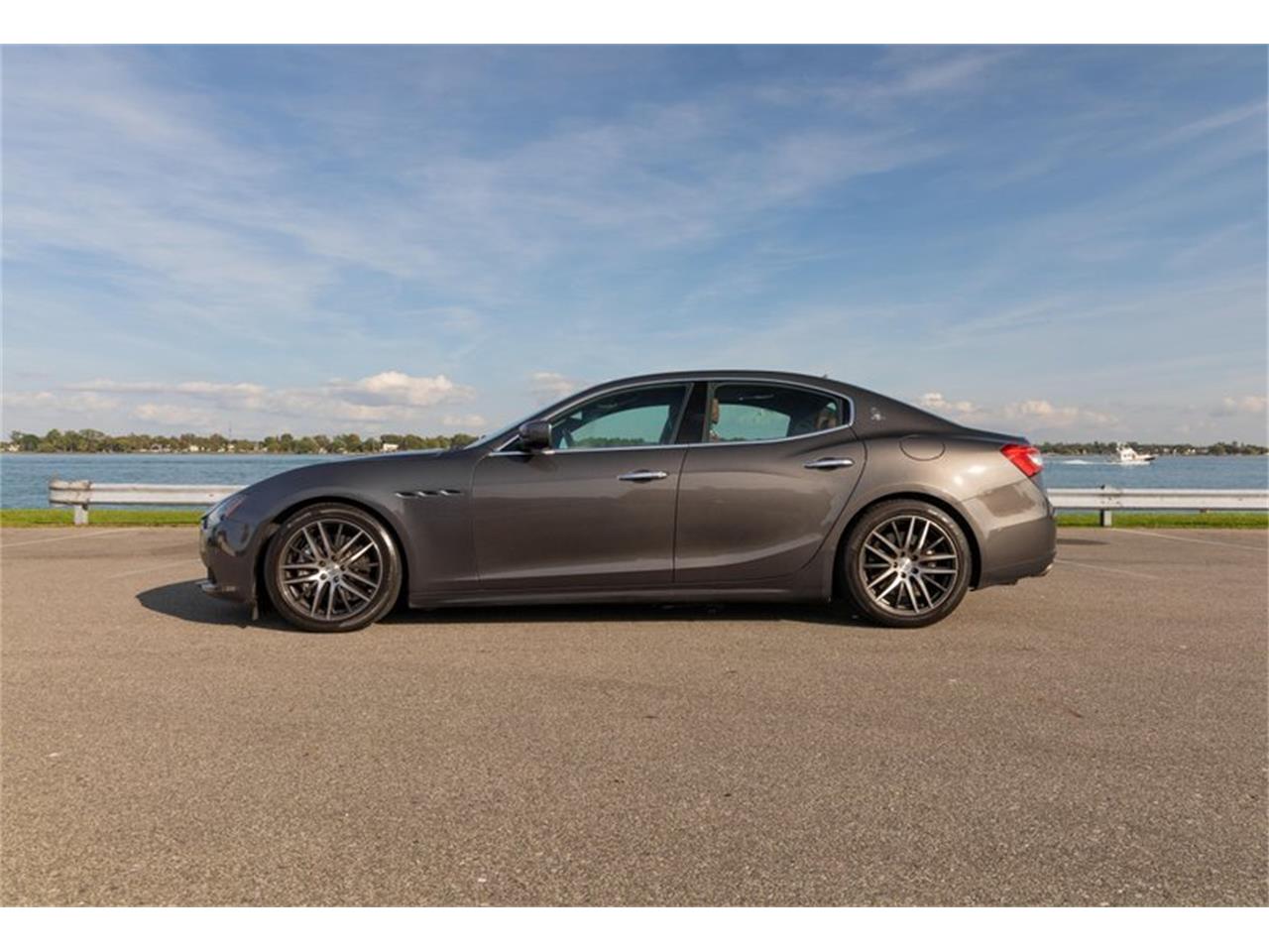 2014 maserati ghibli