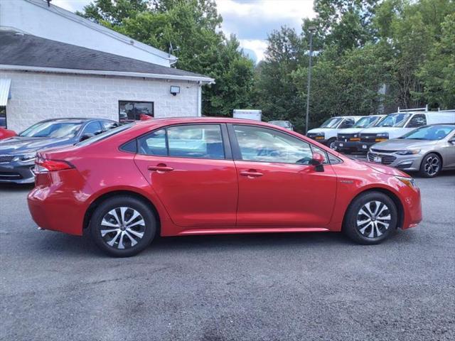 2021 toyota corolla hybrid le