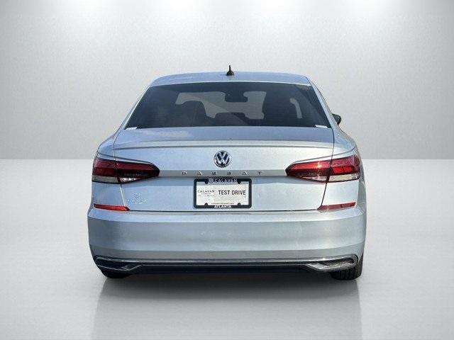 2020 volkswagen passat 2.0t se