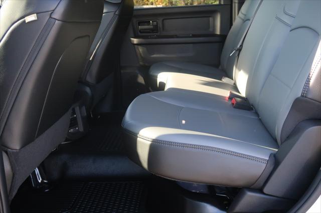 2022 ram 2500 tradesman crew cab 4x4 6'4' box