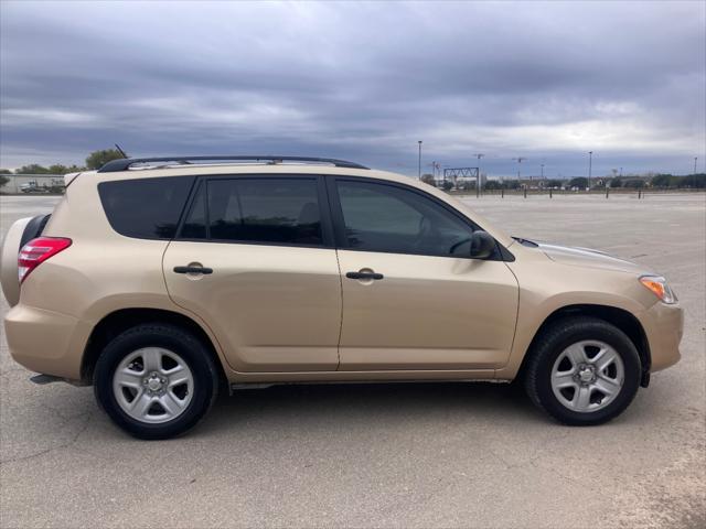 2010 toyota rav4 base
