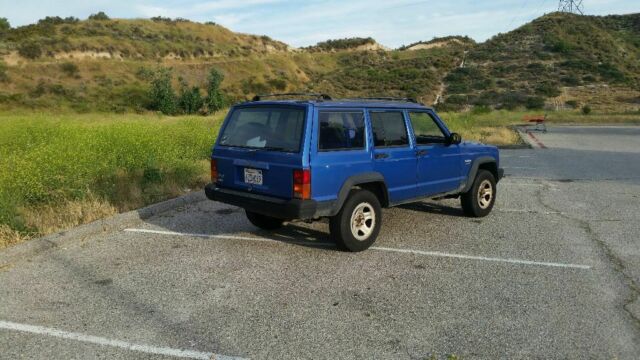 1993 jeep cherokee sport 5 speed 2wd