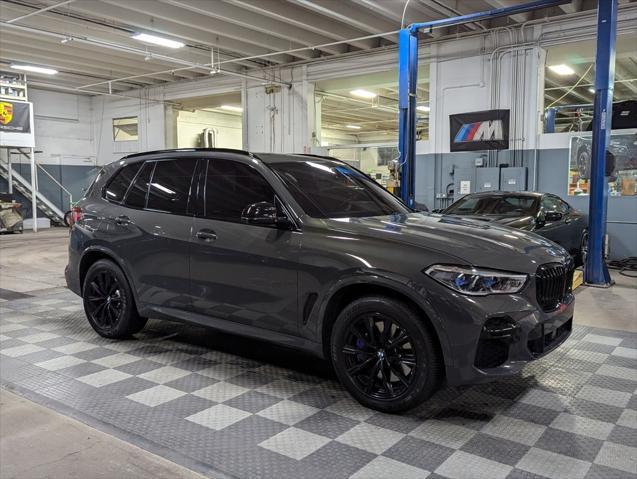 2022 bmw x5 m50i