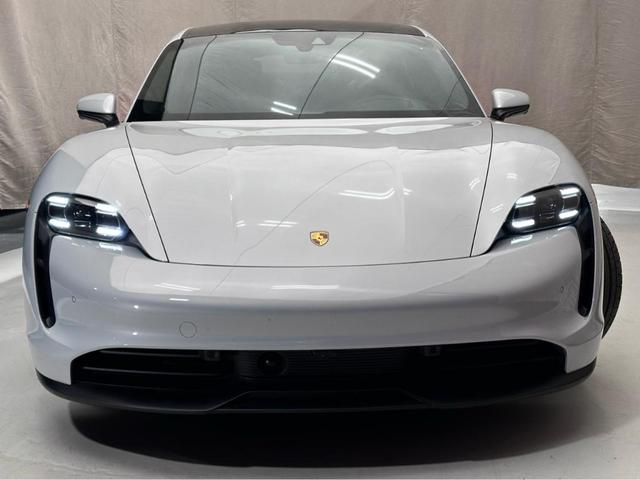 2021 porsche taycan base
