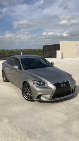 2016 lexus is 200t base