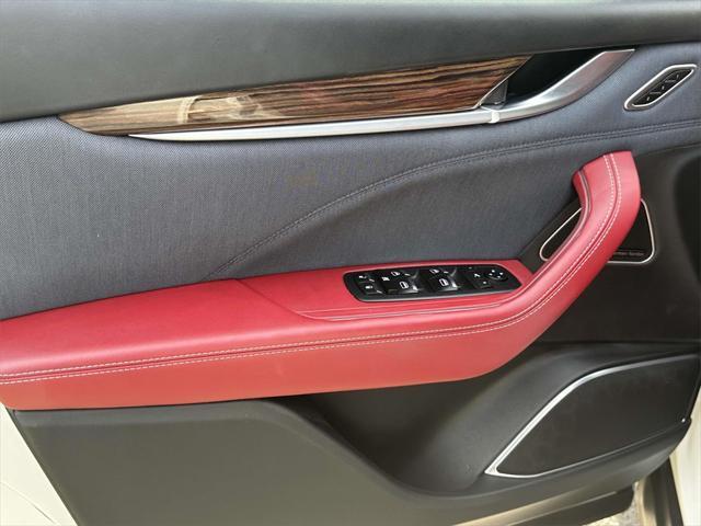 2021 maserati levante base