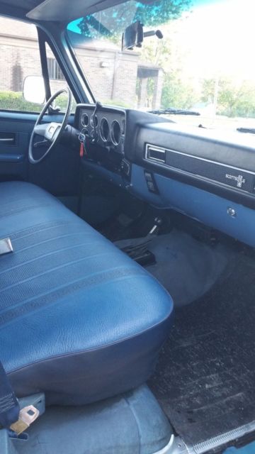 1984 chevrolet suburban k10 350/auto