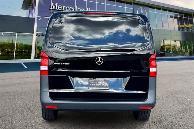 2023 mercedes-benz metris base