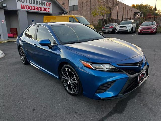 2019 toyota camry se