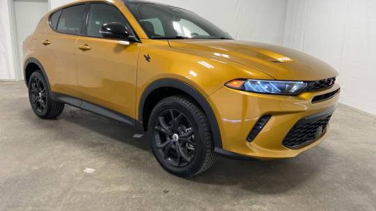 new 2024 dodge hornet gt plus awd *ltd avail*