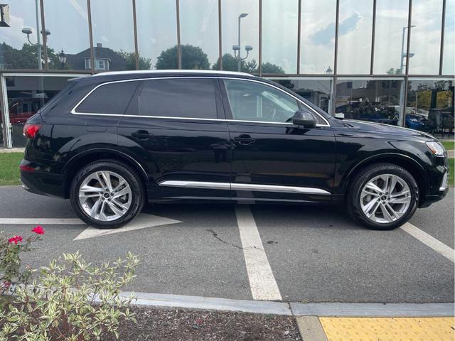 2024 audi q7 55 premium plus