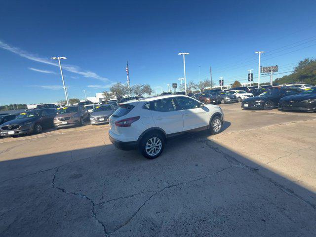 2022 nissan rogue sport sv