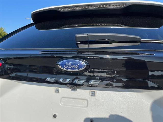 2021 ford edge sel