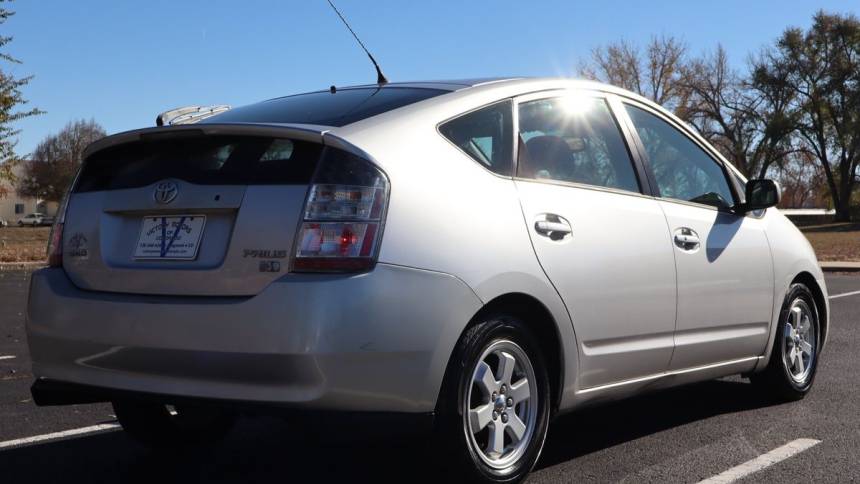 2005 toyota prius base