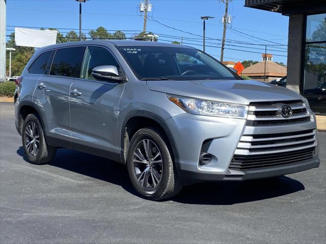 2019 toyota highlander base
