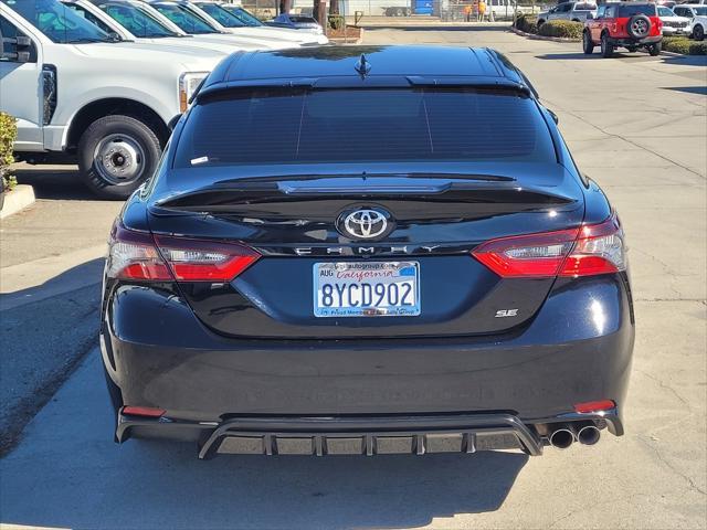 2021 toyota camry se