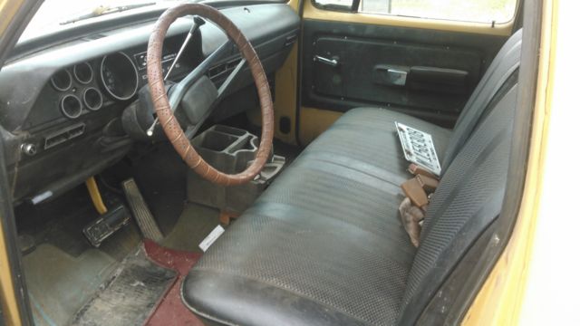 1974 dodge d100 clubcab pickup truck