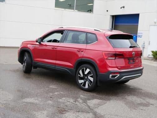 2024 volkswagen taos 1.5t sel in minneapolis, minnesota