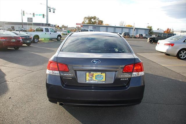 2010 subaru legacy premium
