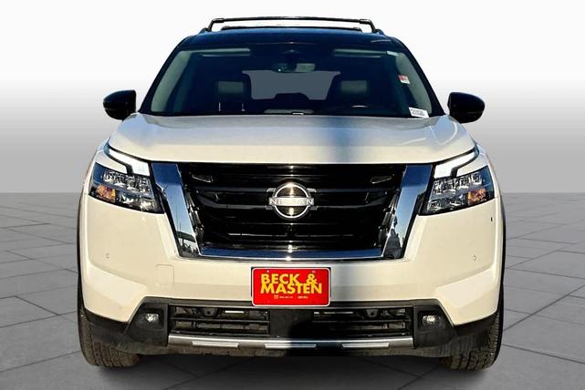 2023 nissan pathfinder sl
