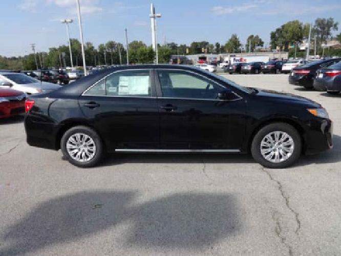 2014 toyota camry le in richmond, in