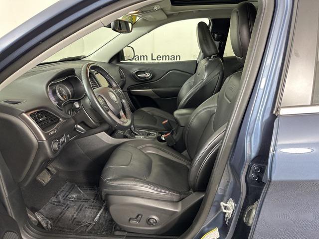 2021 jeep cherokee latitude lux