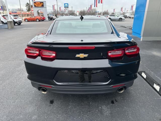 2023 chevrolet camaro 1lt