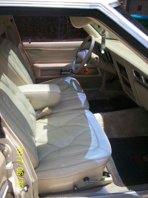 1979 chrysler new yorker 5th avenue sedan 360 engine,118,074 original miles