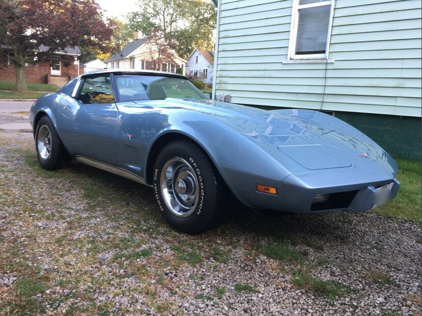 1977 chevrolet corvette coupe