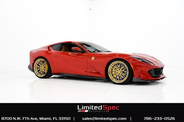 2019 ferrari 812 superfast base