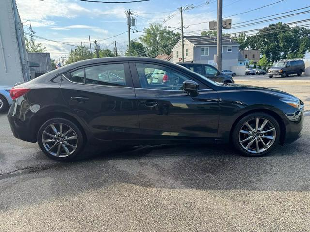 2018 mazda mazda3 touring