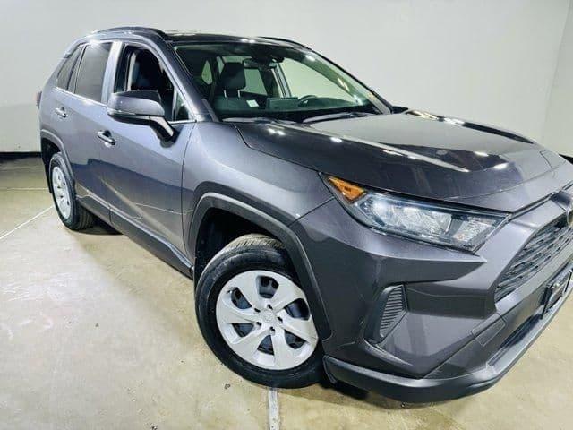 2019 toyota rav4 le in jersey city, new jersey
