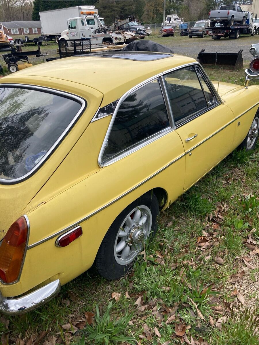 1970 mg mgb coupe black mgbgt