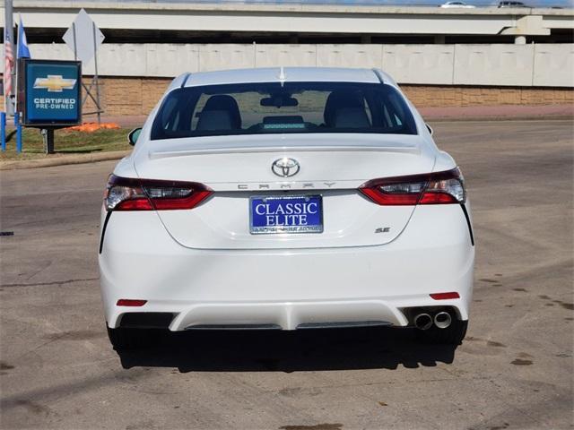 2021 toyota camry se nightshade
