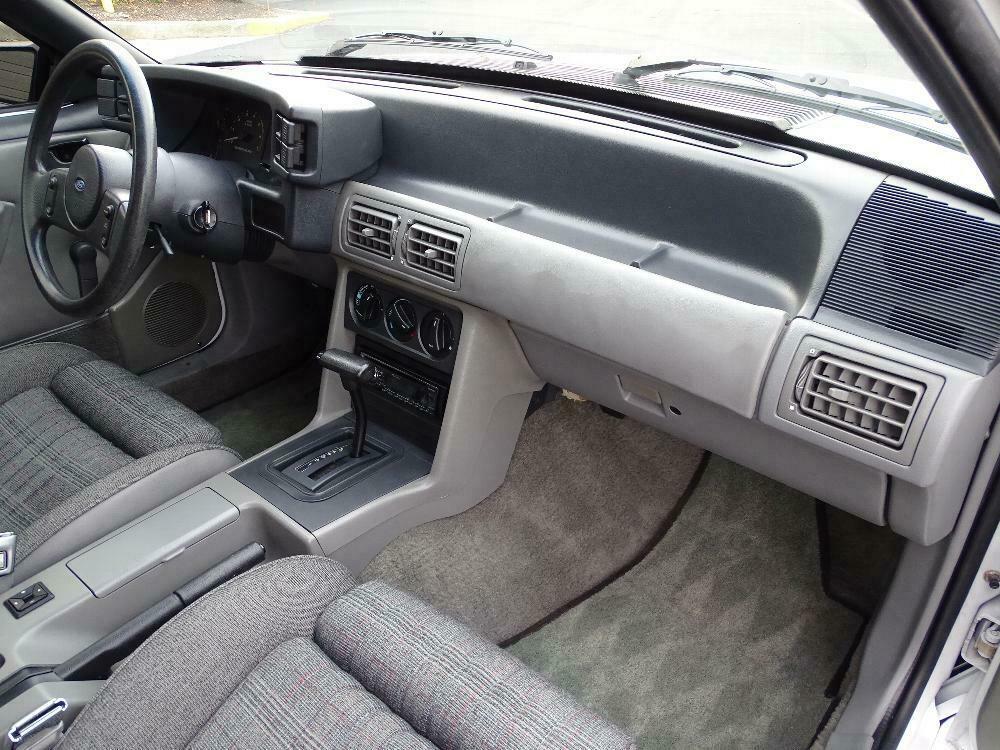 1988 ford mustang gt 26,681 miles white hatchback v8 automatic 4