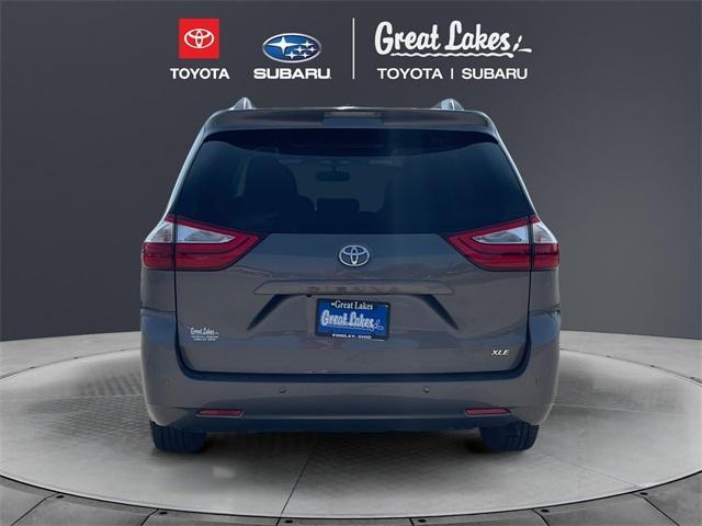 2016 toyota sienna xle premium