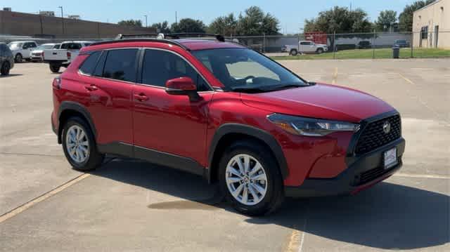 2024 toyota corolla cross le